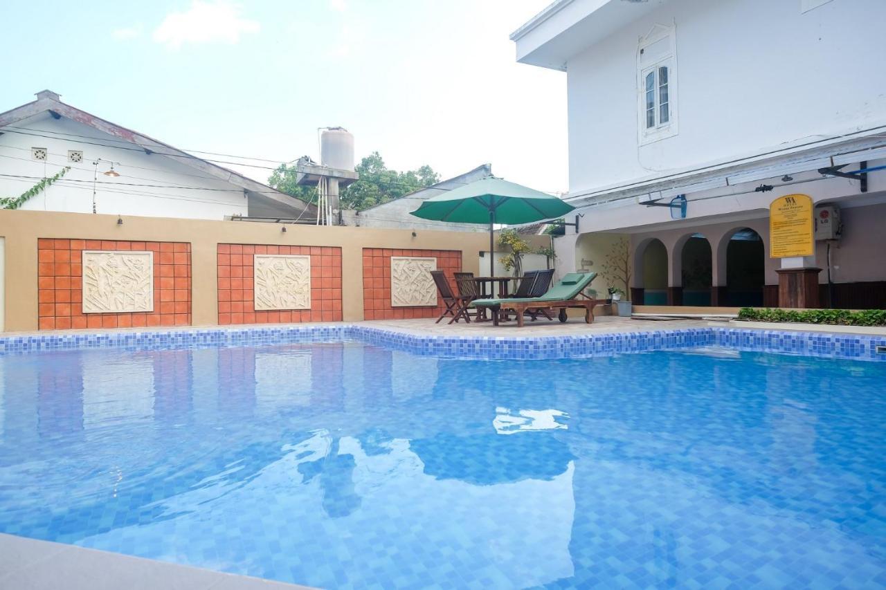 เรดดอร์ซ แอท มันตรีเชรอน 2 Hotel ยอกยาการ์ตา ภายนอก รูปภาพ