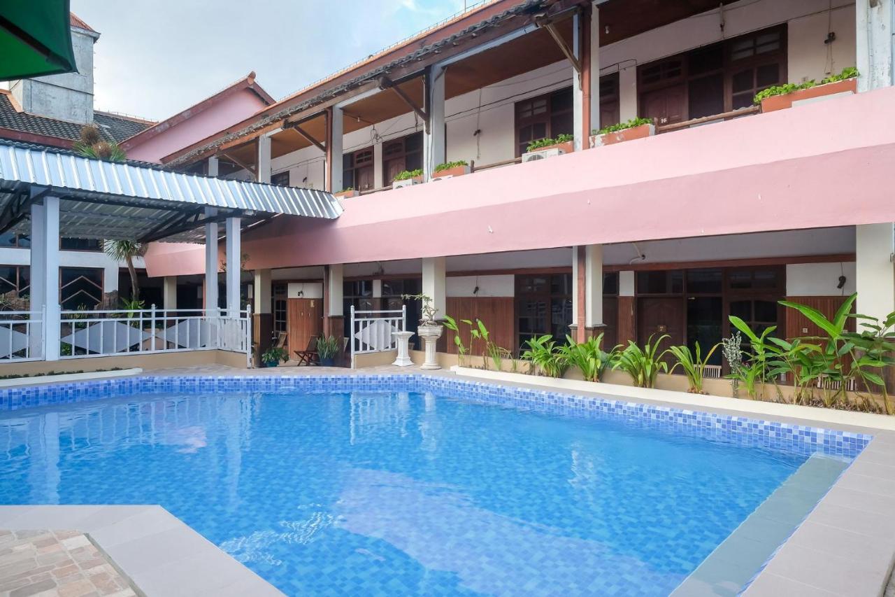 เรดดอร์ซ แอท มันตรีเชรอน 2 Hotel ยอกยาการ์ตา ภายนอก รูปภาพ